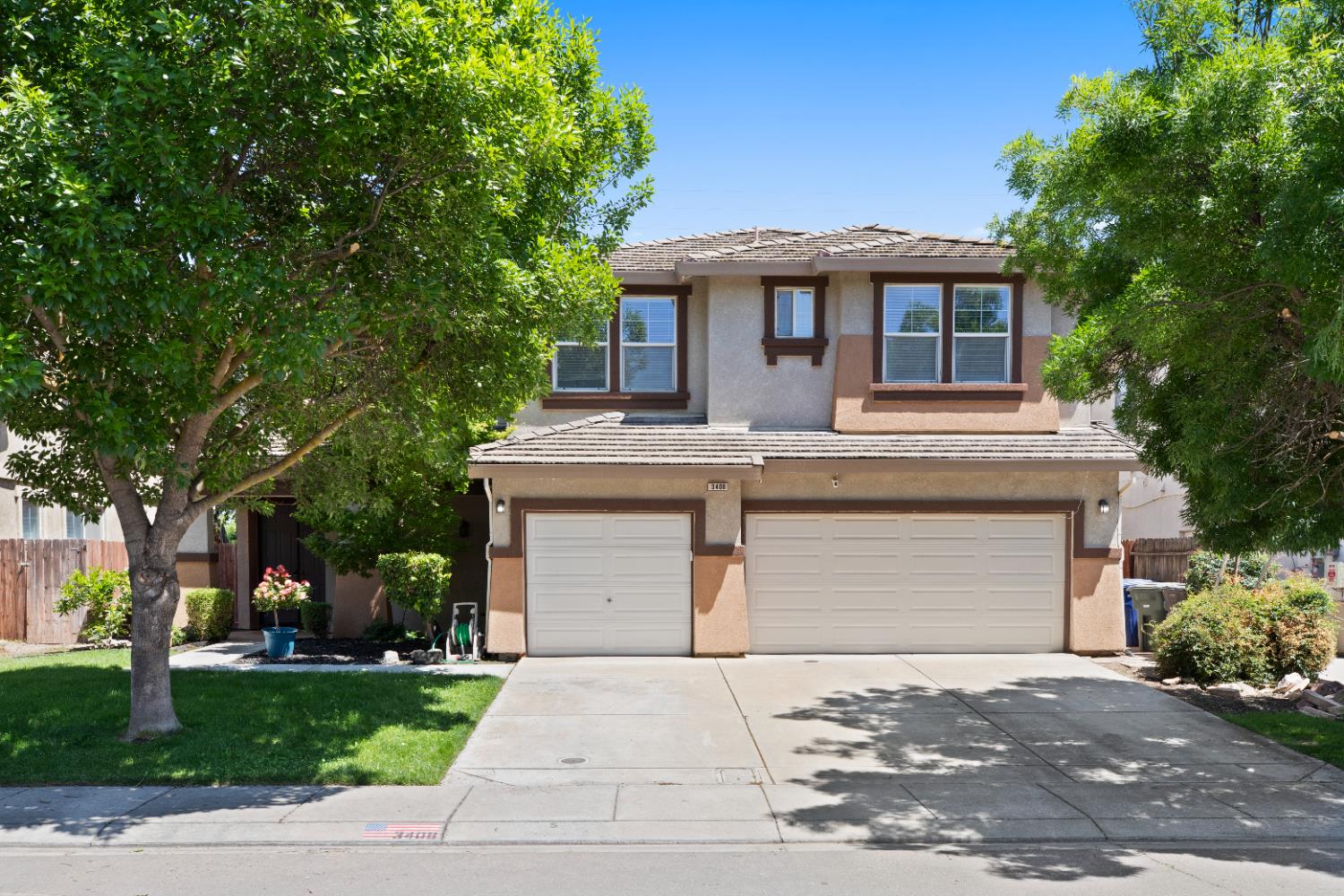Detail Gallery Image 4 of 55 For 3408 Vancouver Dr, Modesto,  CA 95355 - 4 Beds | 3/1 Baths