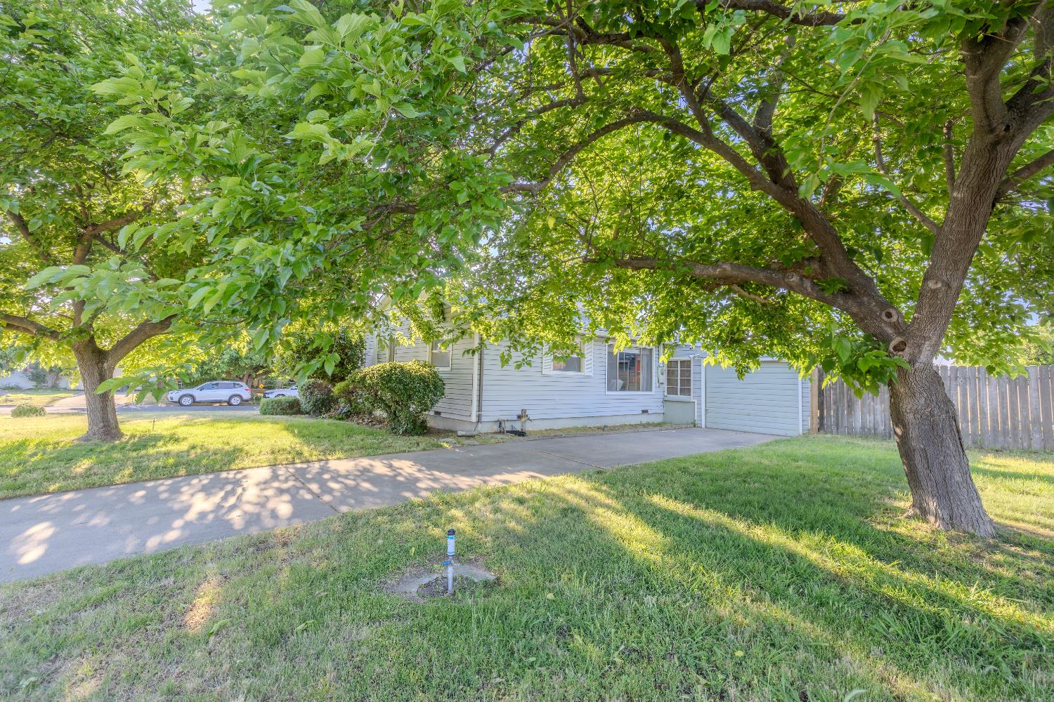 Berkshire Way, Sacramento, California image 34