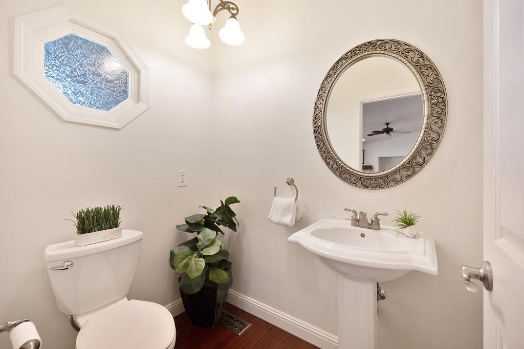 Detail Gallery Image 39 of 73 For 8224 Shadowood Ct, Granite Bay,  CA 95746 - 4 Beds | 2/1 Baths
