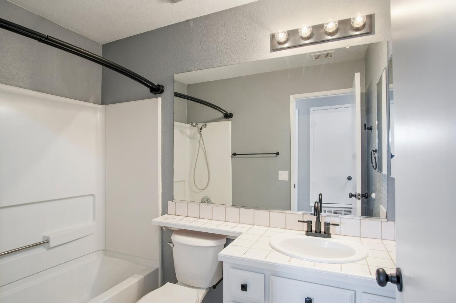 Detail Gallery Image 18 of 27 For 3401 St Gotthard Way, Ceres,  CA 95307 - 4 Beds | 2 Baths
