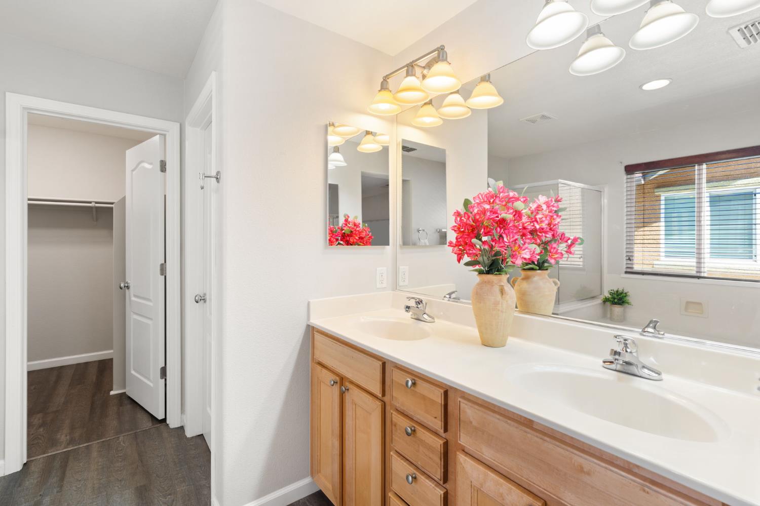 Detail Gallery Image 15 of 31 For 3227 Portage Way, Sacramento,  CA 95835 - 3 Beds | 2/1 Baths