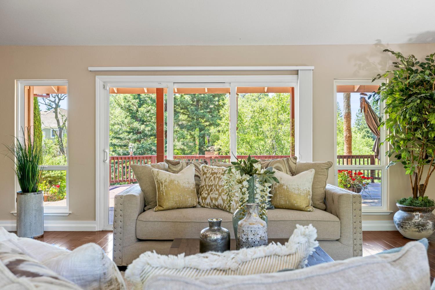 Detail Gallery Image 34 of 87 For 6127 Reservoir Ct, Granite Bay,  CA 95746 - 4 Beds | 4/1 Baths