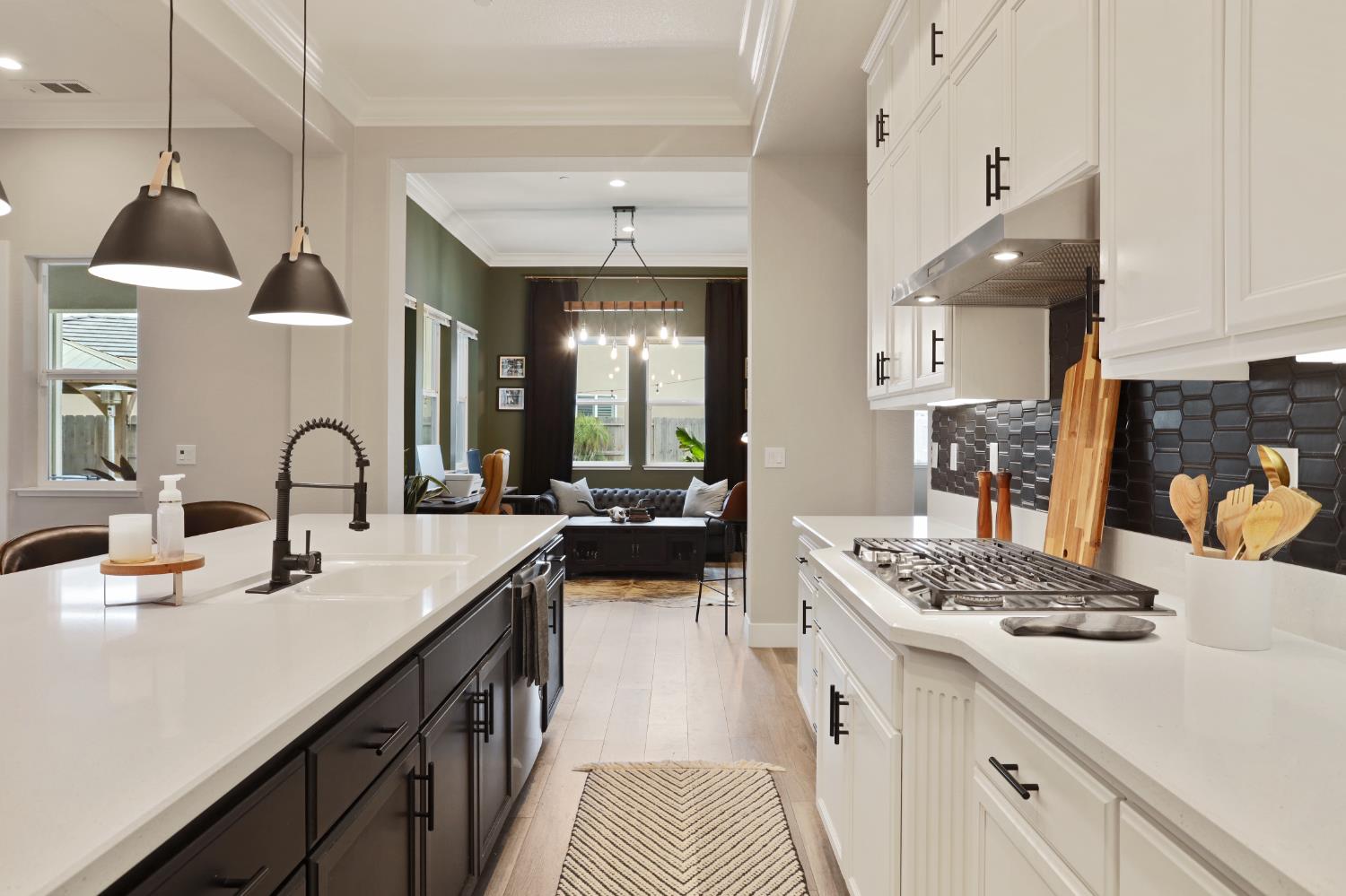 Detail Gallery Image 28 of 61 For 2134 Rambutan Pl, Manteca,  CA 95337 - 5 Beds | 3/1 Baths