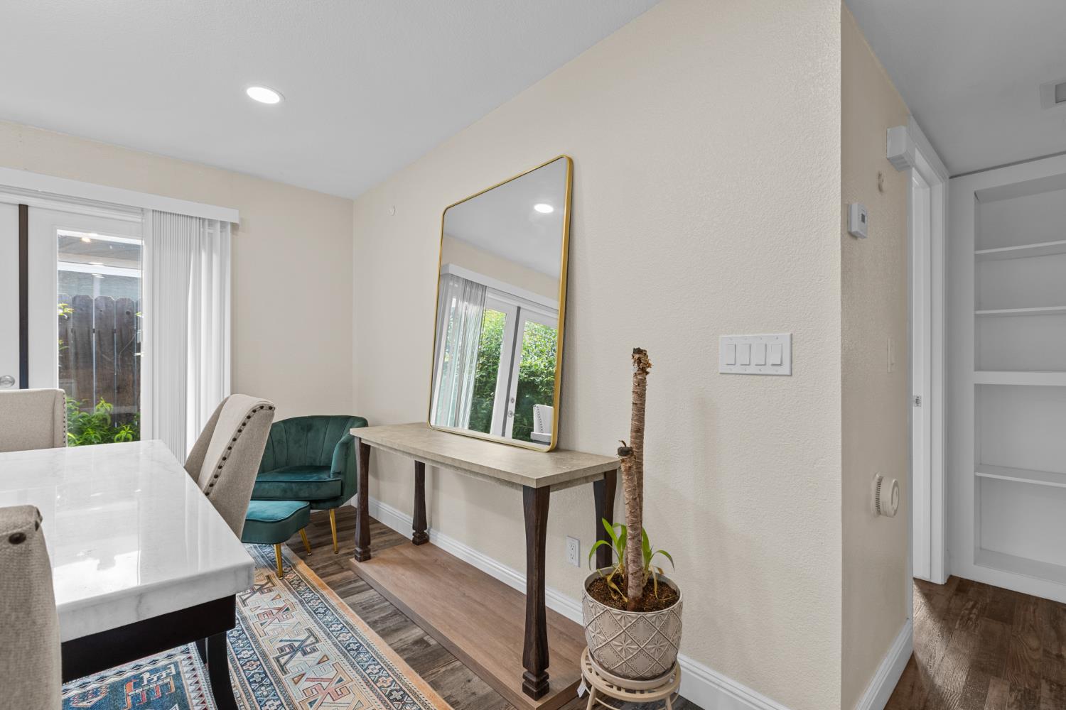 Detail Gallery Image 10 of 36 For 10164 Crawford Way, Sacramento,  CA 95827 - – Beds | – Baths