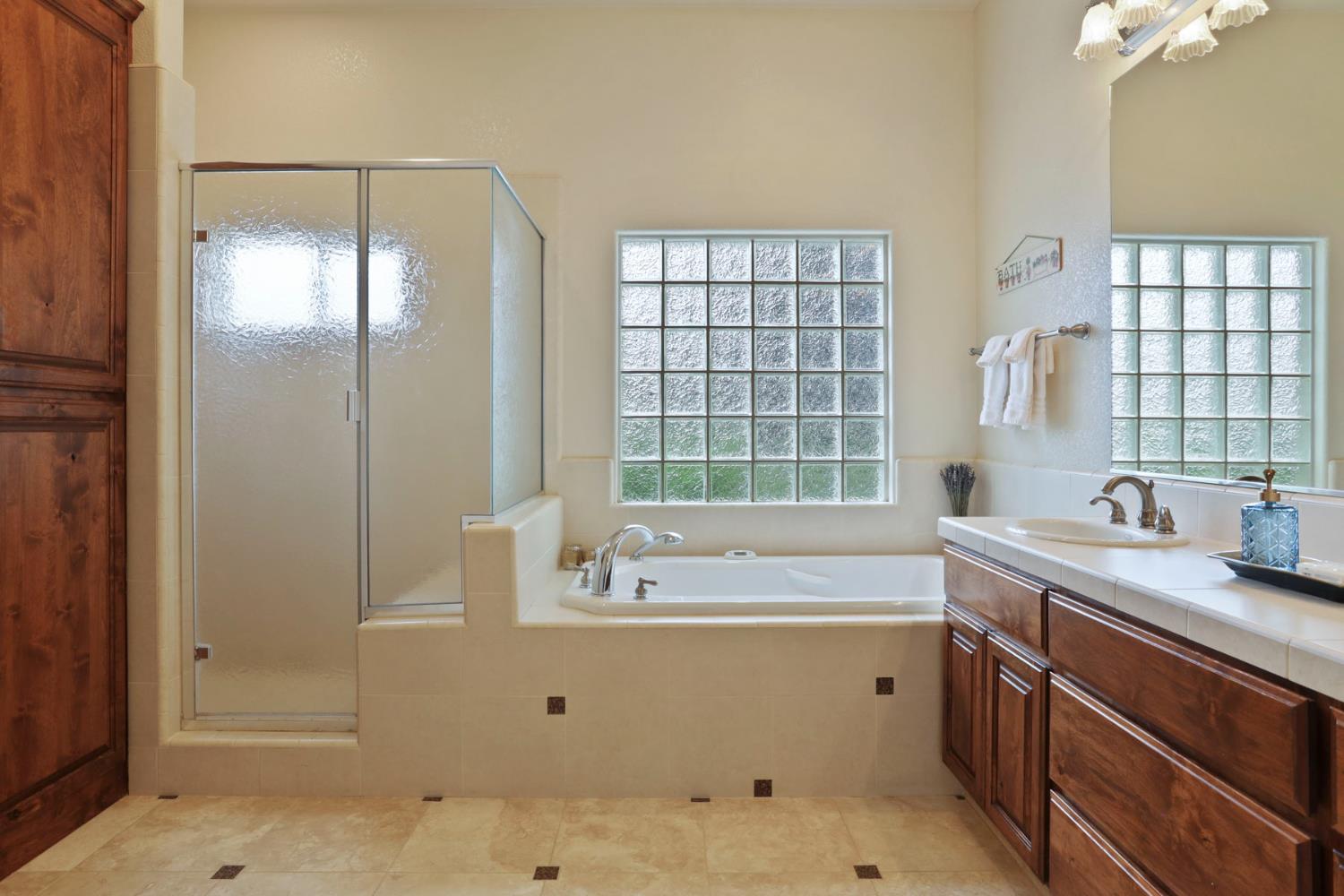 Detail Gallery Image 32 of 63 For 1037 Olson Ct, Ripon,  CA 95366 - 3 Beds | 2 Baths