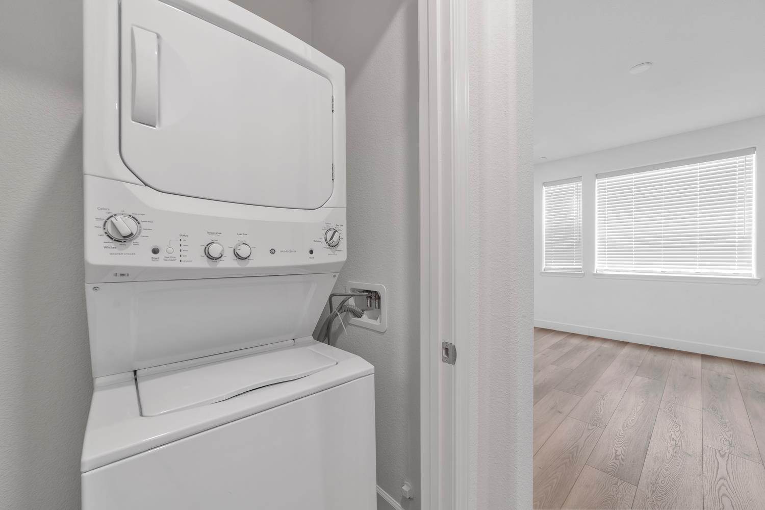Detail Gallery Image 29 of 61 For 5092 Gold Rush Dr, Folsom,  CA 95630 - 4 Beds | 3/1 Baths