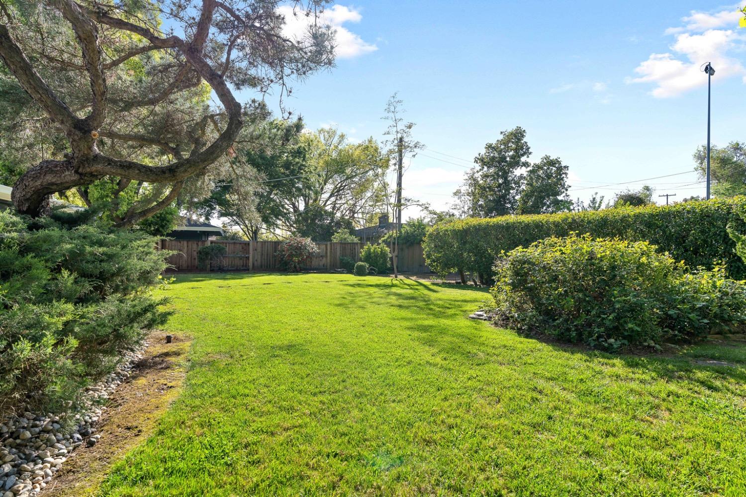 Detail Gallery Image 36 of 53 For 6612 13th St, Sacramento,  CA 95831 - 3 Beds | 2 Baths