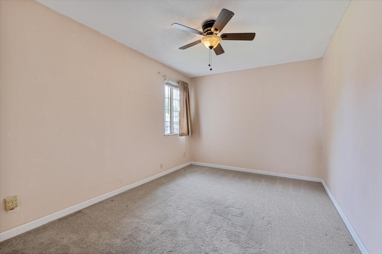 Detail Gallery Image 35 of 44 For 1761 Sikh Temple St, Stockton,  CA 95206 - 4 Beds | 2 Baths