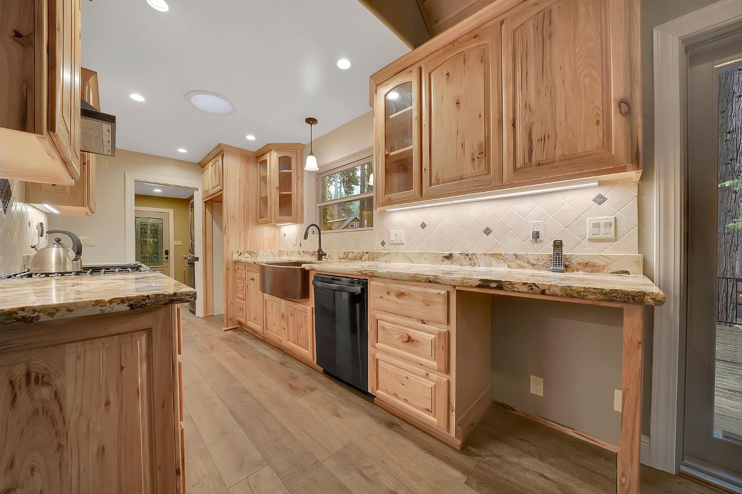Detail Gallery Image 10 of 49 For 26671 Sugar Pine Dr, Pioneer,  CA 95666 - 3 Beds | 2 Baths