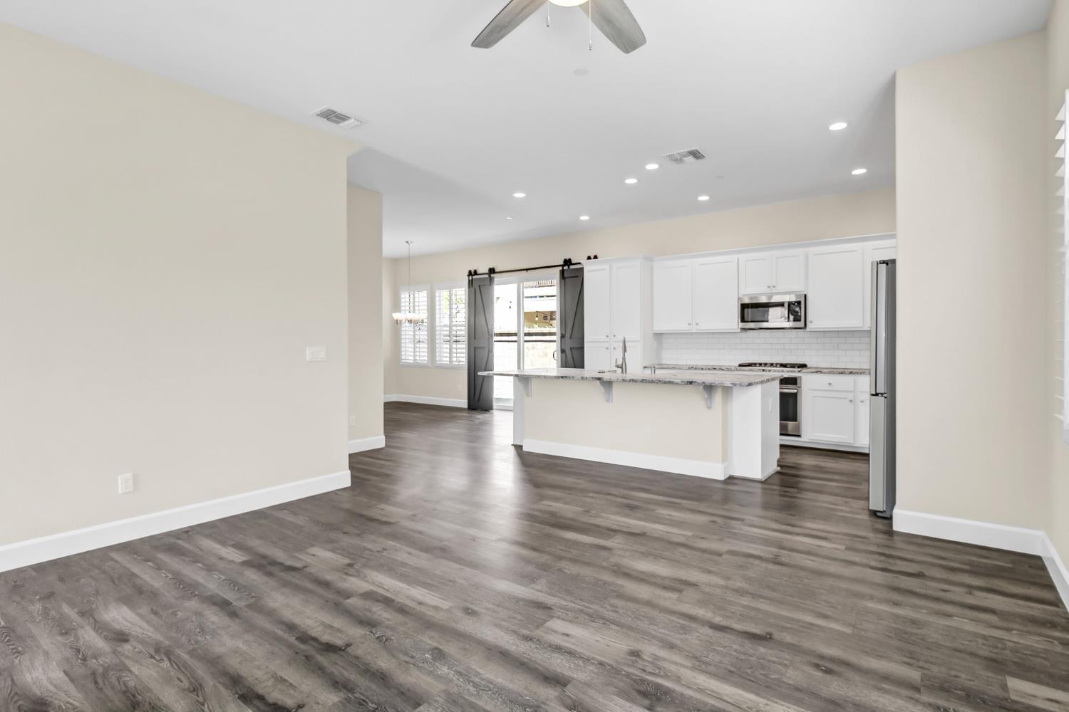 Julia Island Circle, Sacramento, California image 8