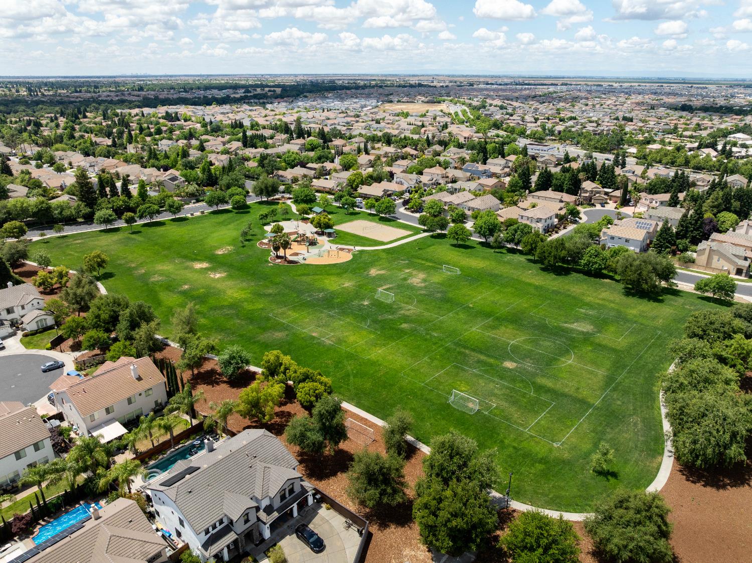 Verrazona Drive, Roseville, California image 30