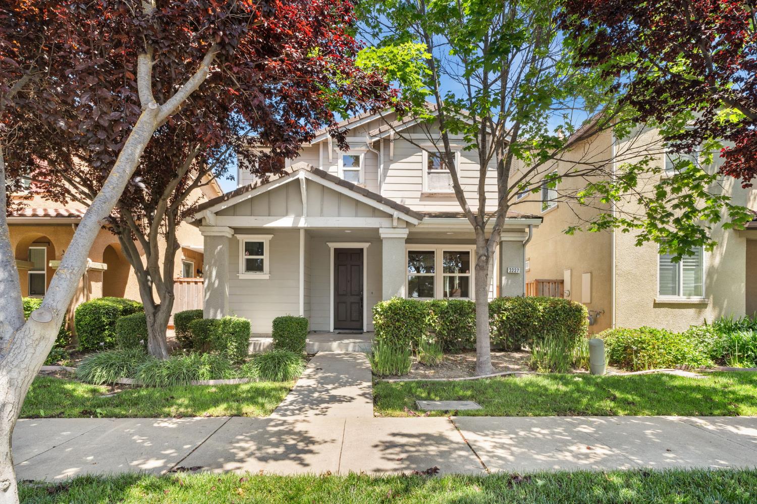 Detail Gallery Image 1 of 31 For 3227 Portage Way, Sacramento,  CA 95835 - 3 Beds | 2/1 Baths