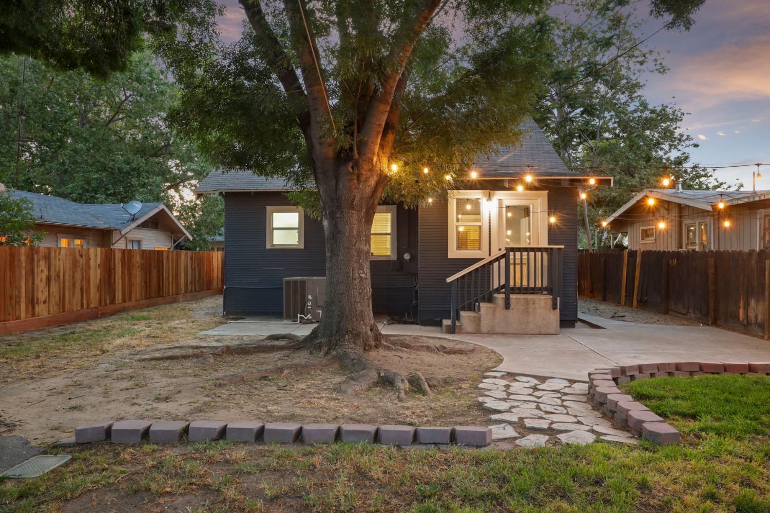 Detail Gallery Image 27 of 30 For 526 Mitchell Ave, Turlock,  CA 95380 - 4 Beds | 1 Baths