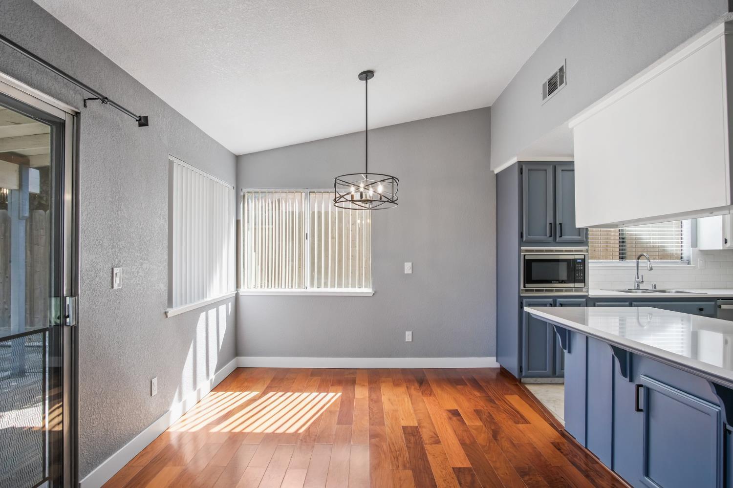 Detail Gallery Image 9 of 27 For 3401 St Gotthard Way, Ceres,  CA 95307 - 4 Beds | 2 Baths