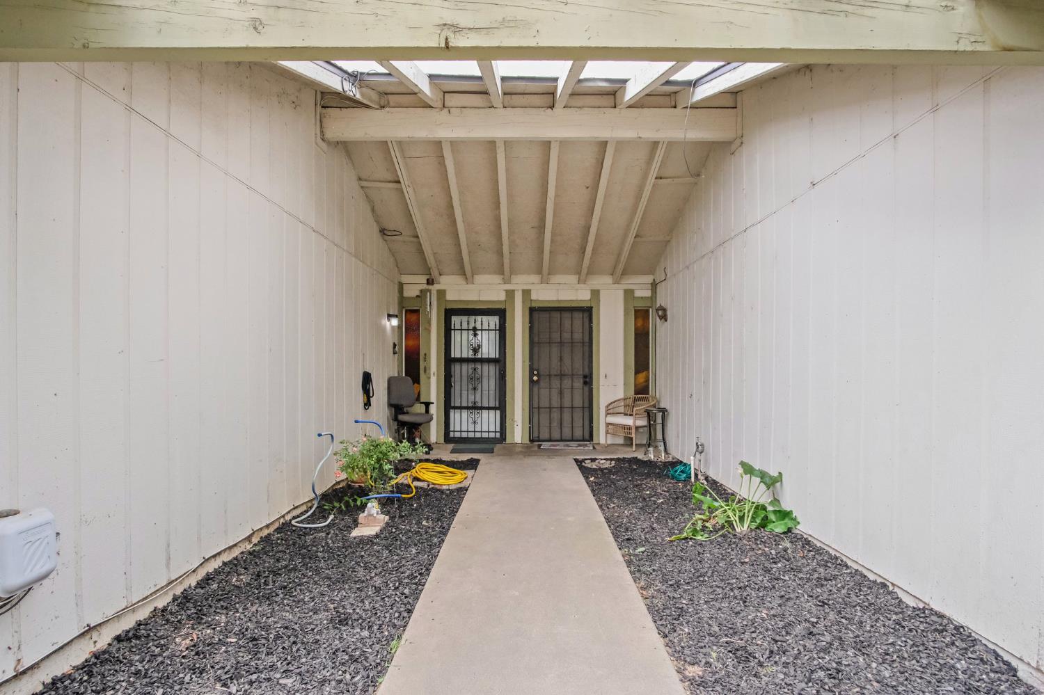 Detail Gallery Image 8 of 54 For 3004 Mulholland Dr, Modesto,  CA 95355 - – Beds | – Baths