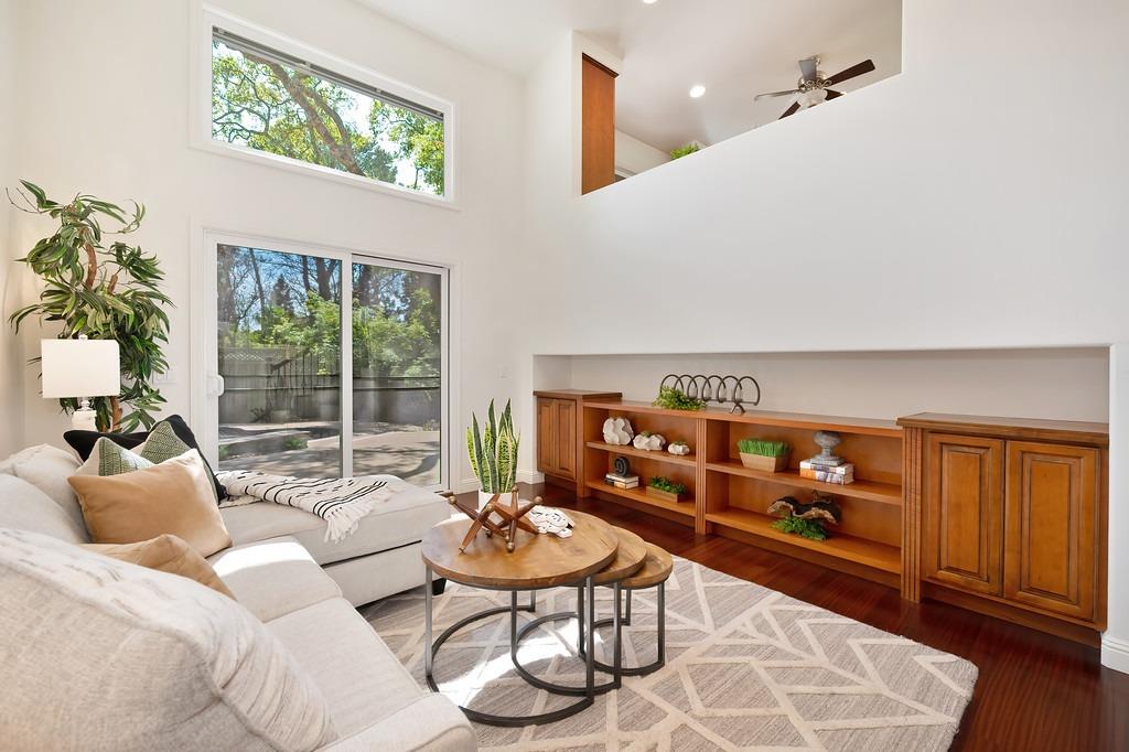Detail Gallery Image 13 of 73 For 8224 Shadowood Ct, Granite Bay,  CA 95746 - 4 Beds | 2/1 Baths