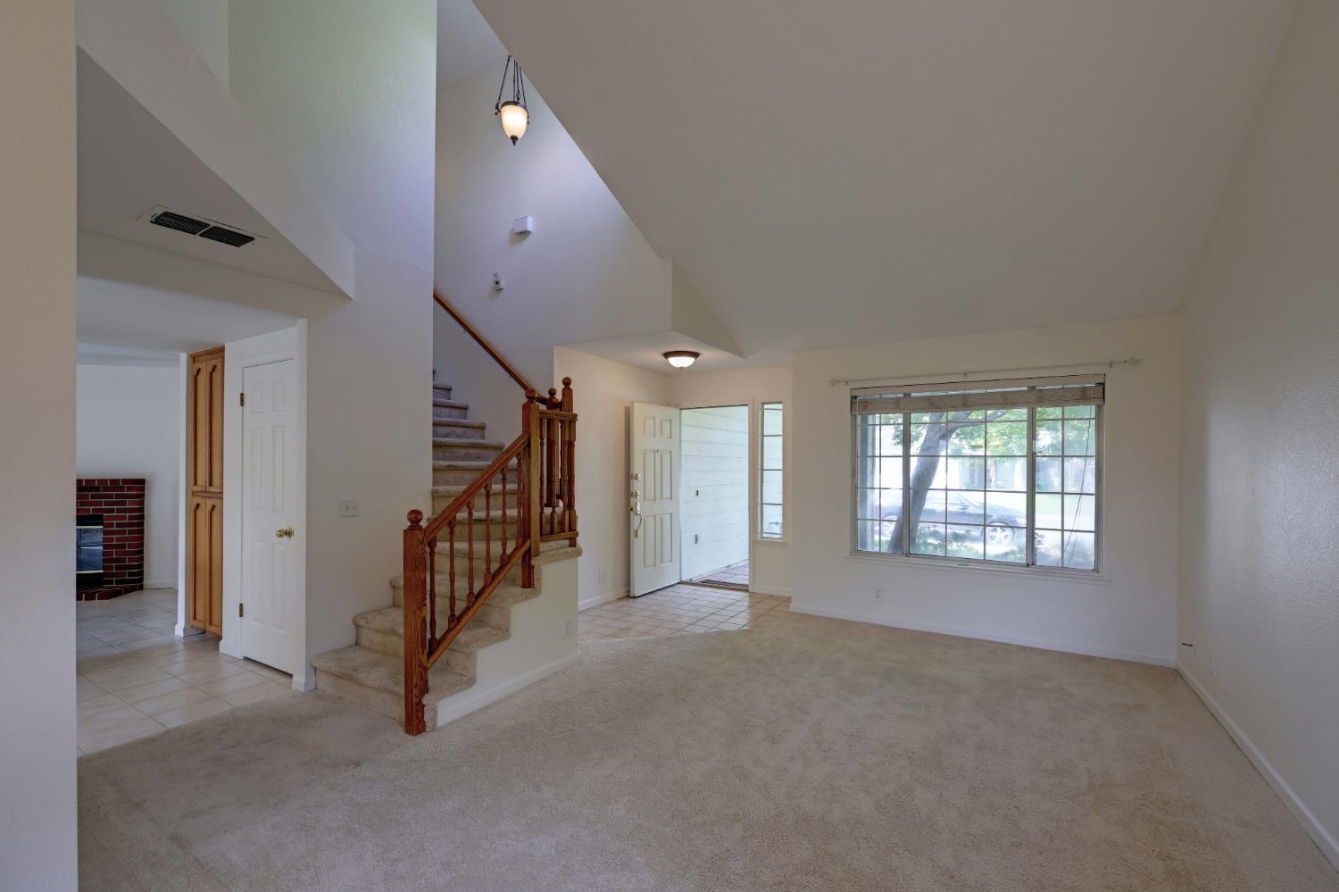 Detail Gallery Image 5 of 23 For 8314 Benjamin Dr, Antelope,  CA 95843 - 3 Beds | 2/1 Baths