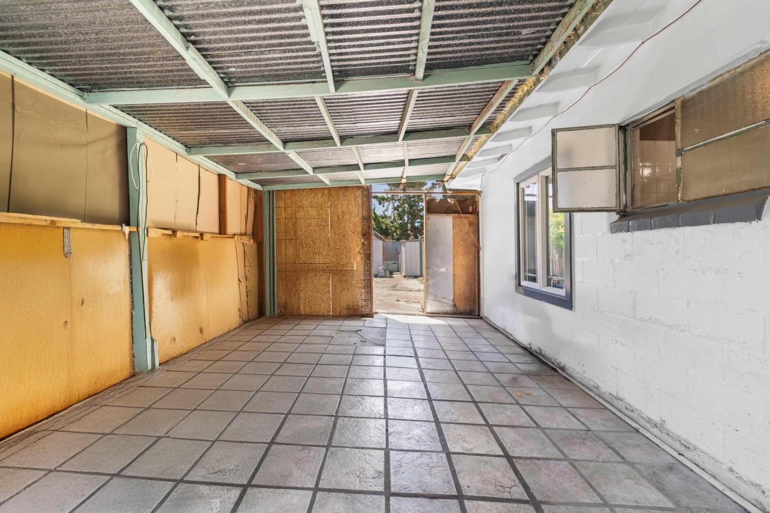 Detail Gallery Image 7 of 15 For 298 W Duane Ave, Sunnyvale,  CA 94085 - 2 Beds | 1 Baths