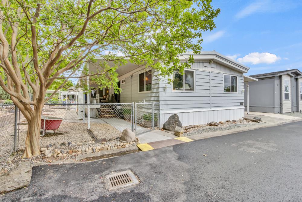 Detail Gallery Image 4 of 62 For 6203 Freedom Lane, Citrus Heights,  CA 95621 - 3 Beds | 2 Baths