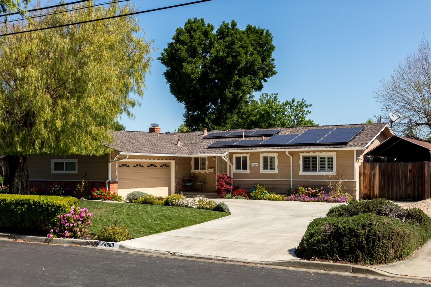 Detail Gallery Image 3 of 58 For 4889 Cherokee Dr, Concord,  CA 94521 - 4 Beds | 3 Baths