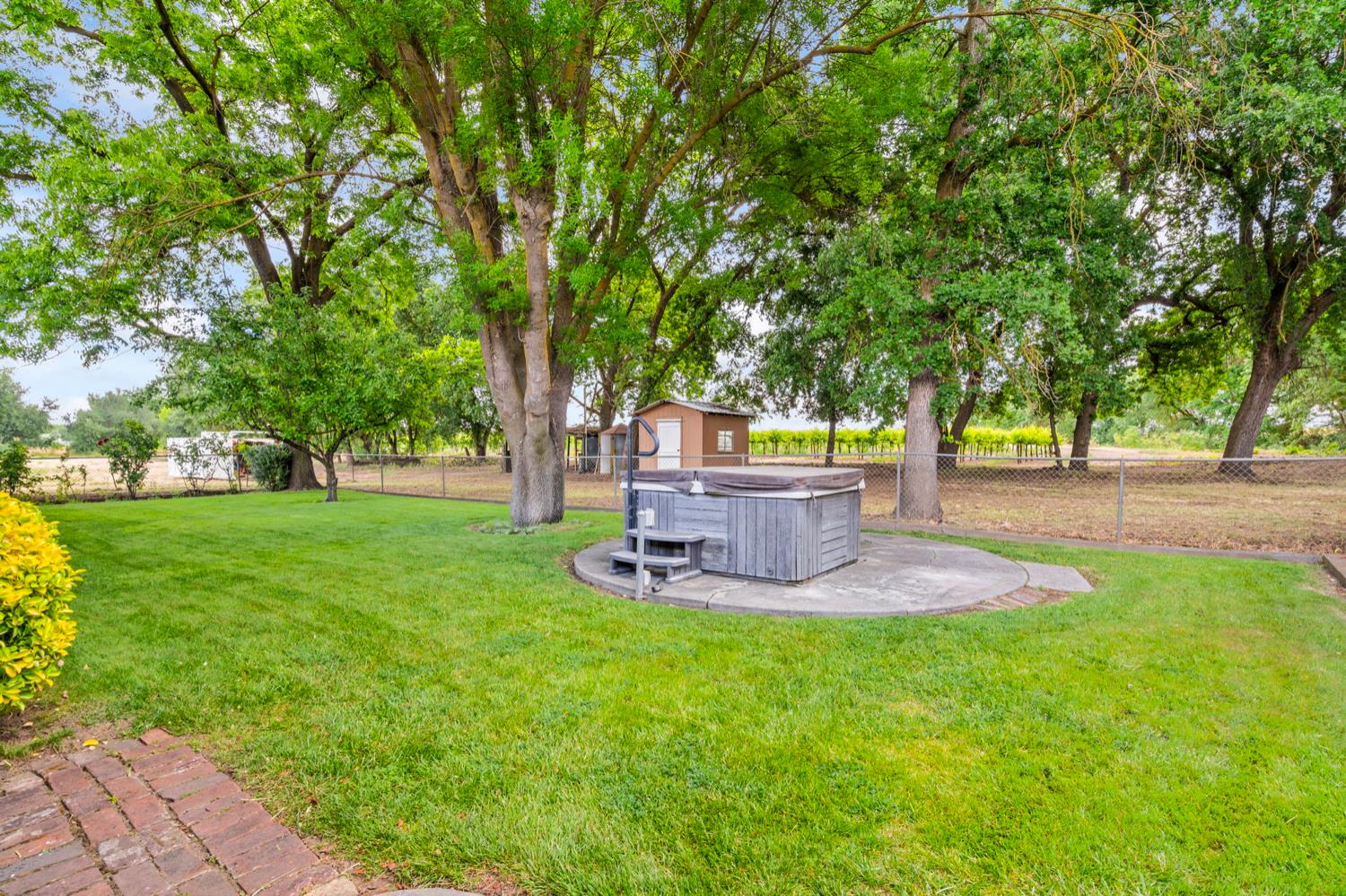Detail Gallery Image 35 of 49 For 3920 S Escalon Bellota Rd, Farmington,  CA 95230 - 3 Beds | 1/1 Baths
