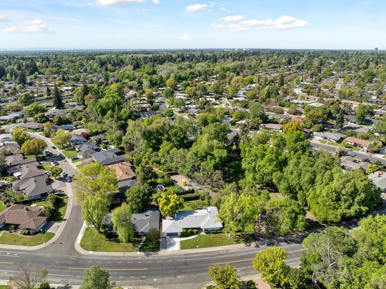 Detail Gallery Image 45 of 53 For 6612 13th St, Sacramento,  CA 95831 - 3 Beds | 2 Baths