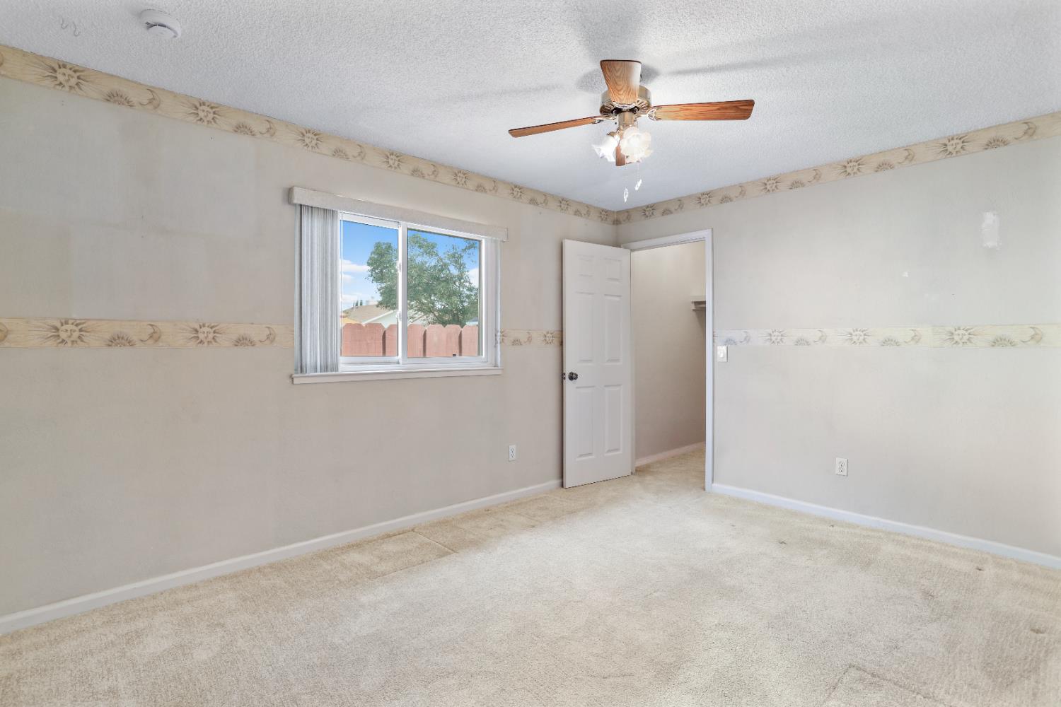 Detail Gallery Image 20 of 38 For 678 Emerald Pl, Manteca,  CA 95336 - 3 Beds | 2 Baths