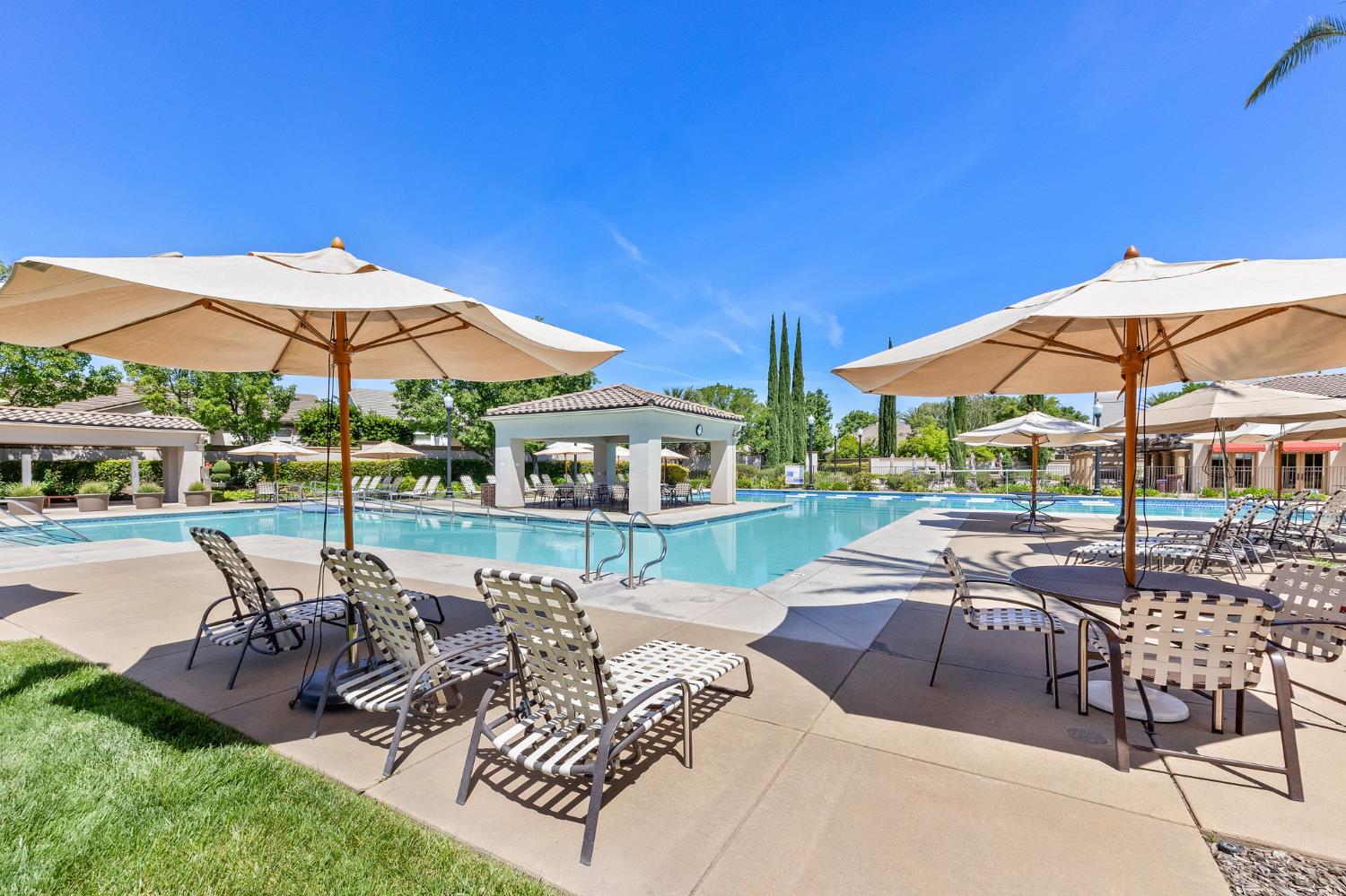 Detail Gallery Image 54 of 66 For 2339 Ryedale Ln, Sacramento,  CA 95835 - 2 Beds | 2 Baths