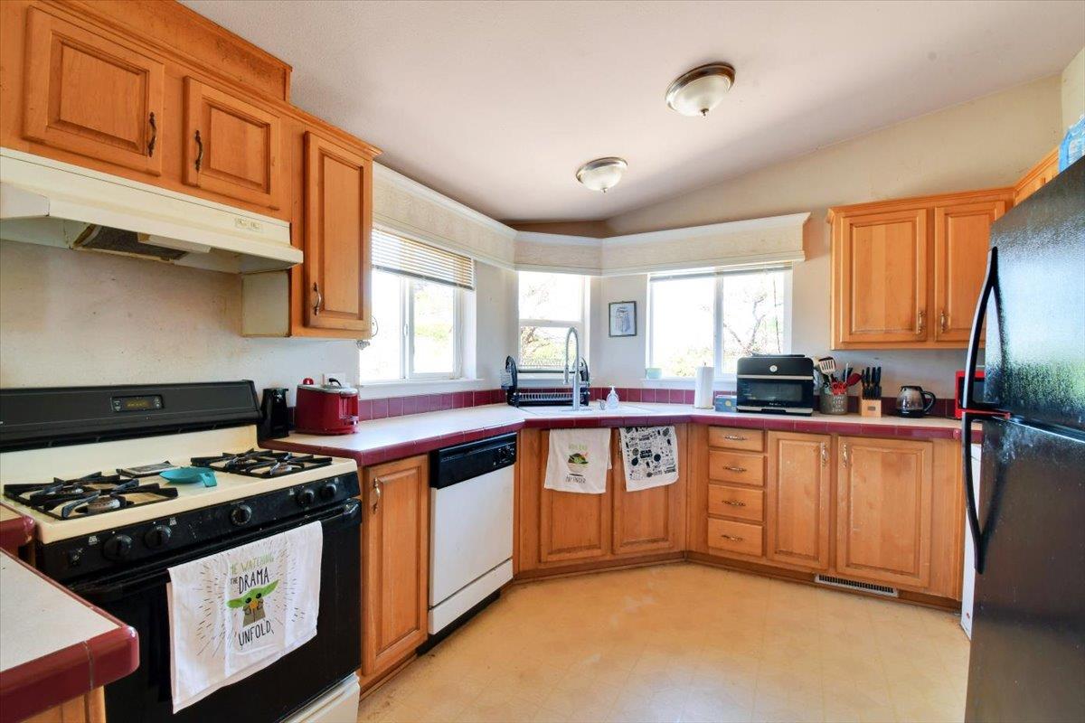 Detail Gallery Image 63 of 92 For 17657 Crest Rd, Grass Valley,  CA 95949 - 3 Beds | 2 Baths