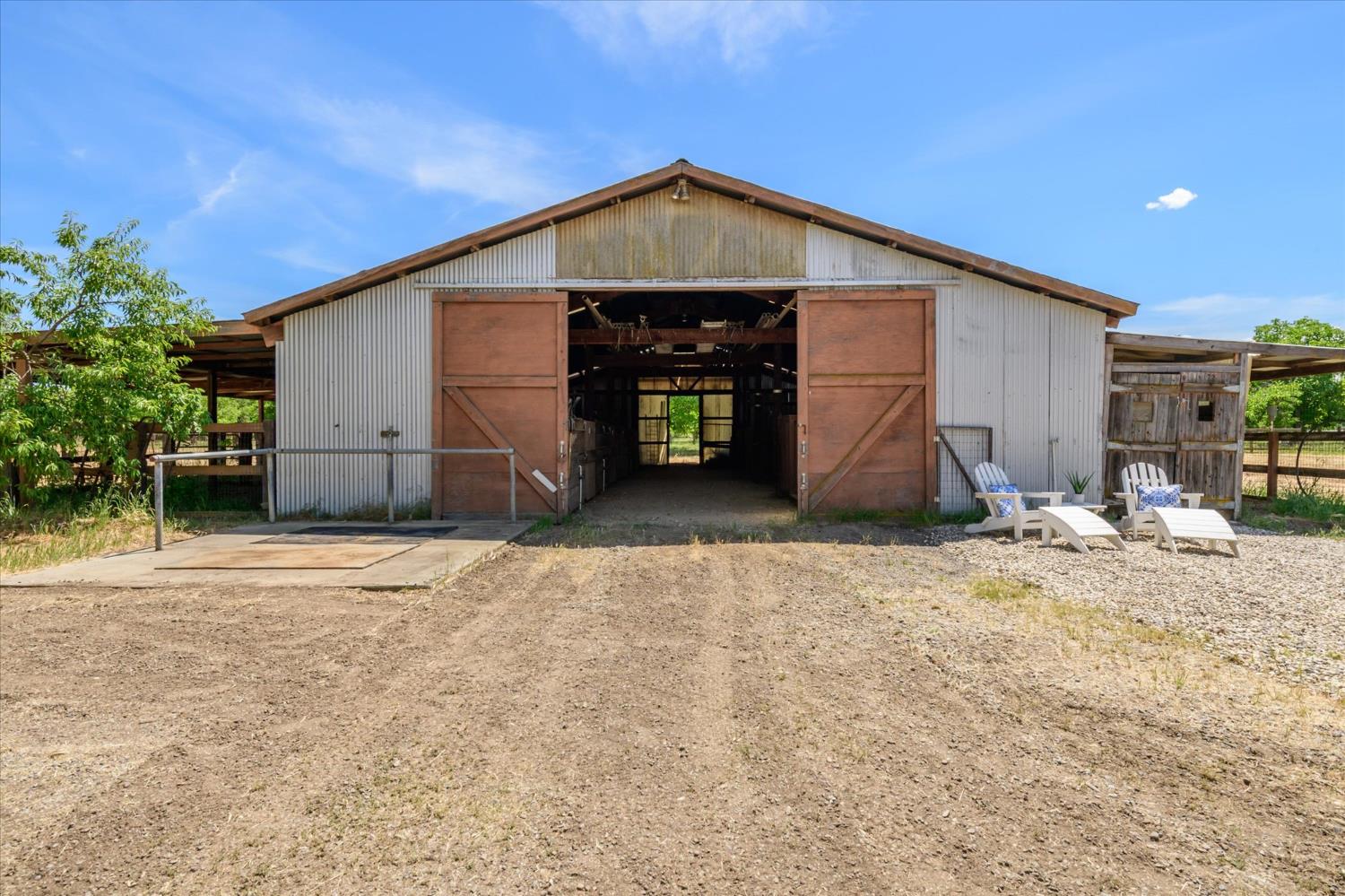 Detail Gallery Image 33 of 56 For 25233 County Road 96, Davis,  CA 95616 - 4 Beds | 2 Baths