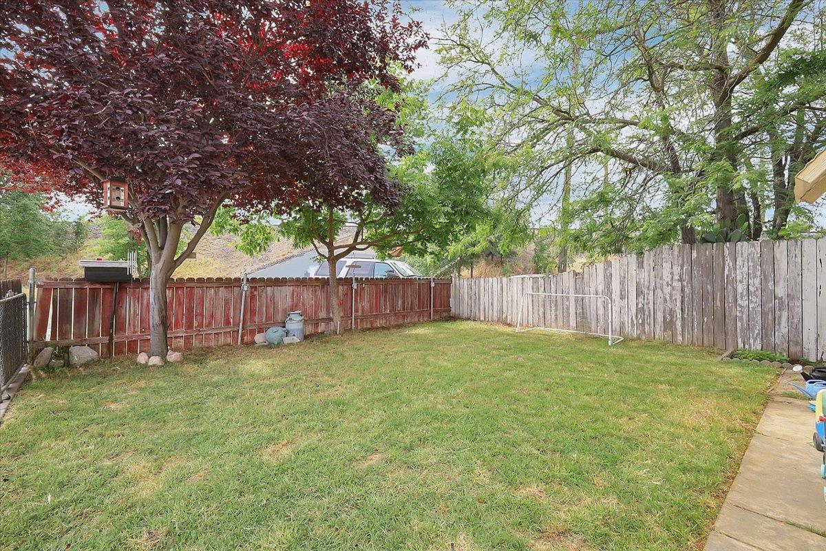 Detail Gallery Image 21 of 25 For 1215 J St, Marysville,  CA 95901 - 2 Beds | 1 Baths