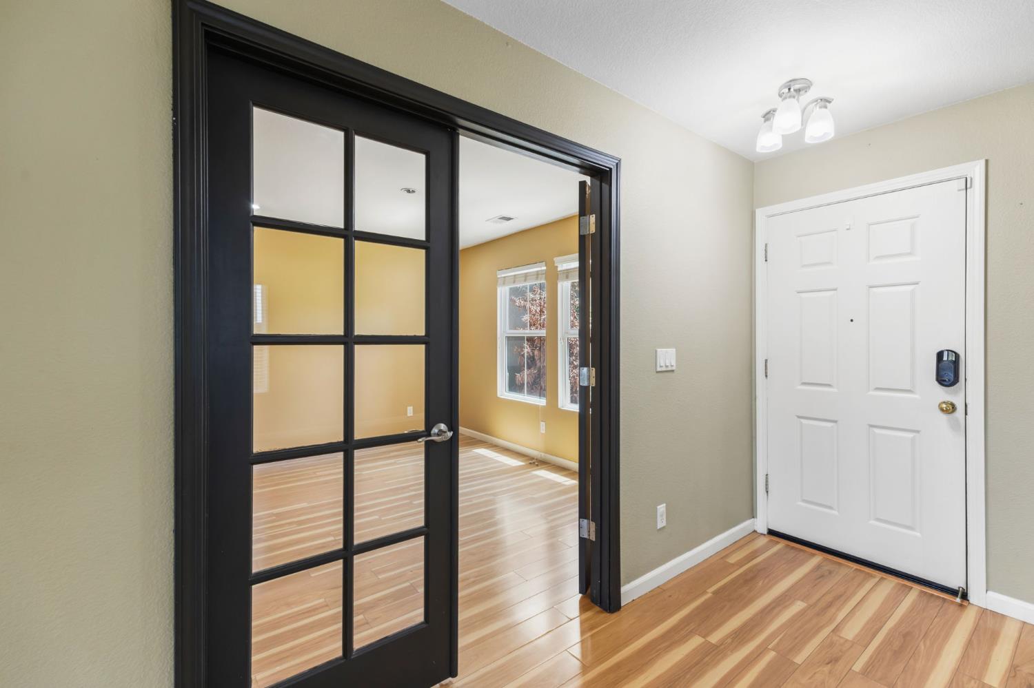 Barney Avenue, Olivehurst, California image 12