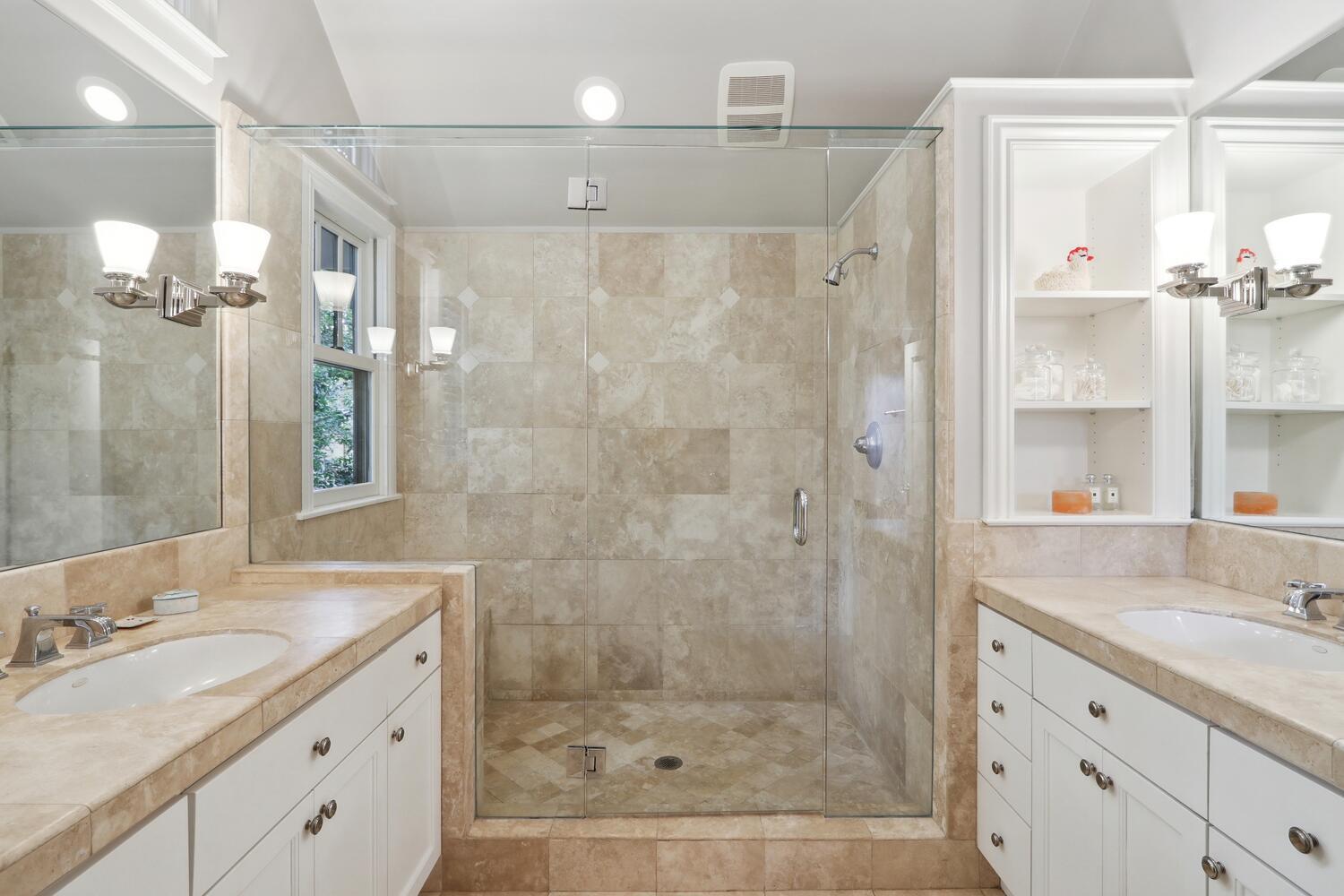 Detail Gallery Image 28 of 62 For 2665 Donner Way, Sacramento,  CA 95818 - 4 Beds | 3 Baths