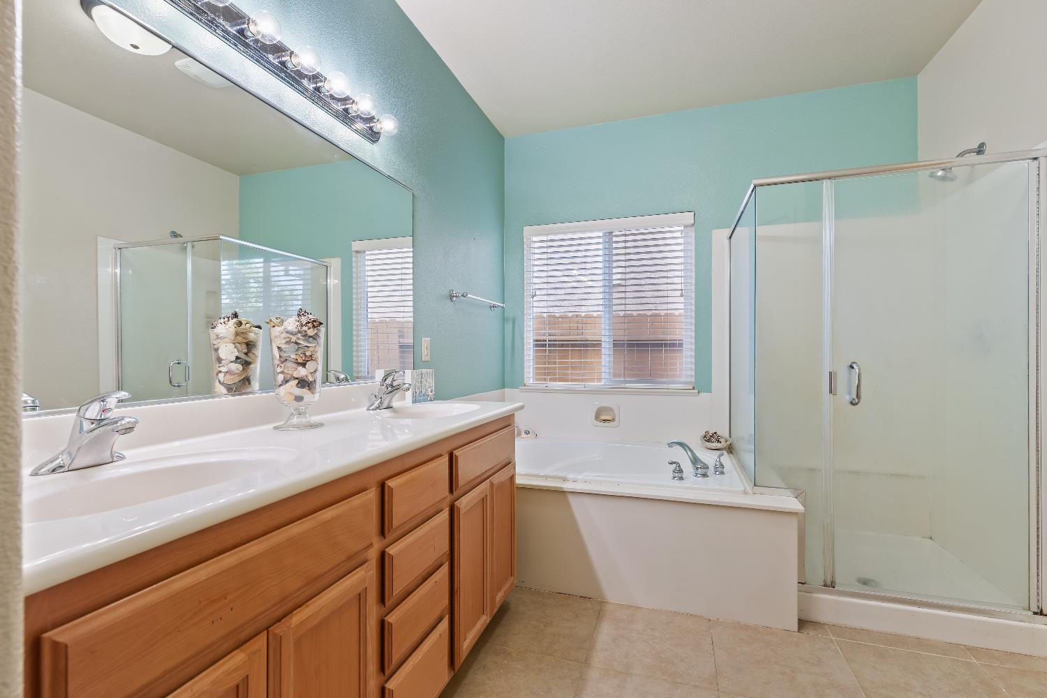 Detail Gallery Image 22 of 36 For 1795 Sea Side Ct, Plumas Lake,  CA 95961 - 4 Beds | 2 Baths