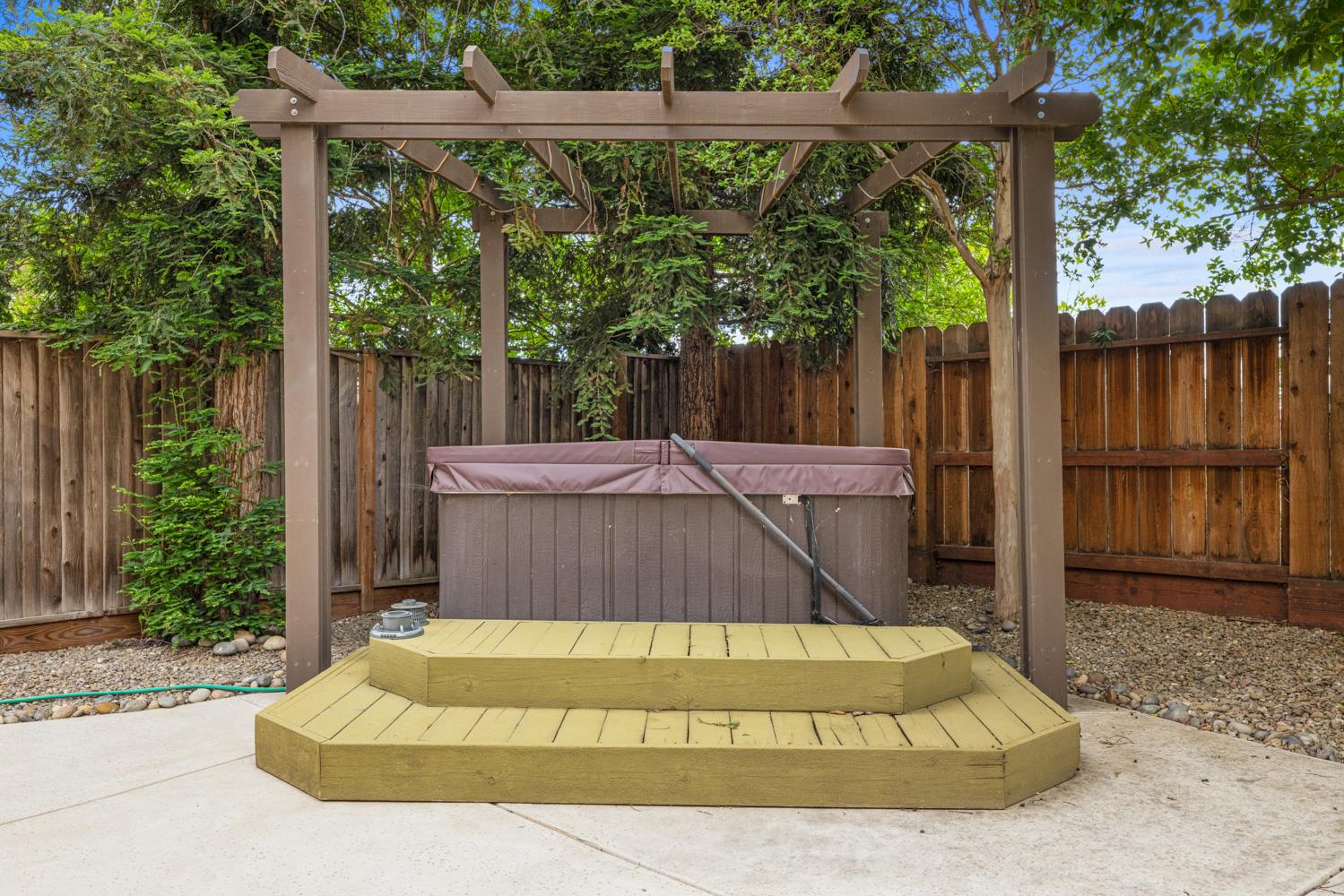 Detail Gallery Image 67 of 76 For 1734 Bandoni Ln, Manteca,  CA 95337 - 4 Beds | 3/1 Baths