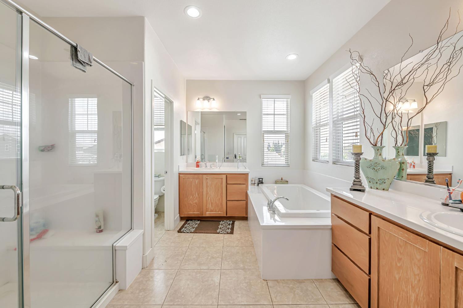 Detail Gallery Image 38 of 80 For 1162 Maugham Dr, Galt,  CA 95632 - 4 Beds | 3 Baths
