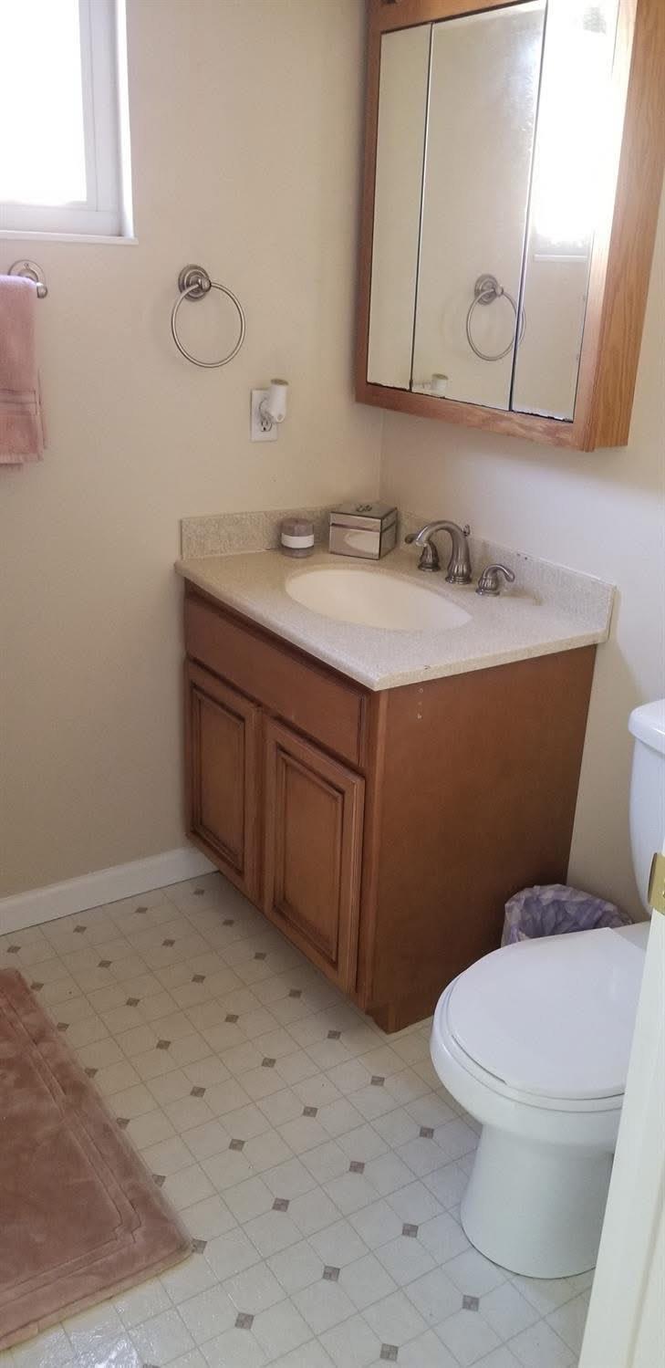 Detail Gallery Image 11 of 14 For 220 Hacienda, Woodland,  CA 95695 - 3 Beds | 2 Baths
