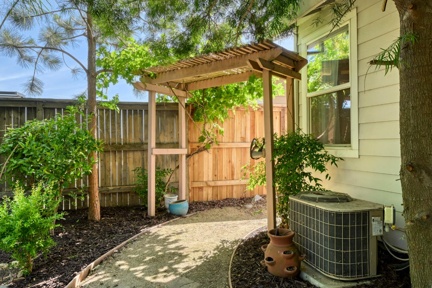 Detail Gallery Image 26 of 26 For 311 Pelican Bay Cir, Sacramento,  CA 95835 - 2 Beds | 2 Baths