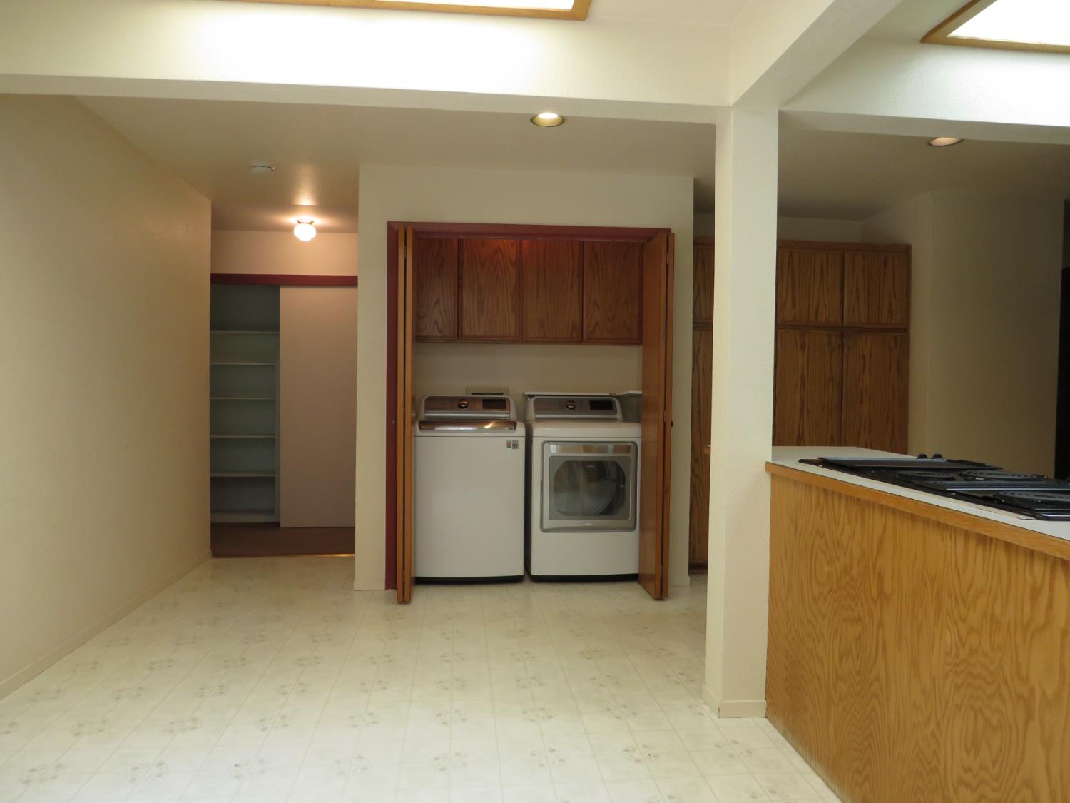 Detail Gallery Image 9 of 52 For 465 Alpine Dr, Colfax,  CA 95713 - 3 Beds | 1/1 Baths