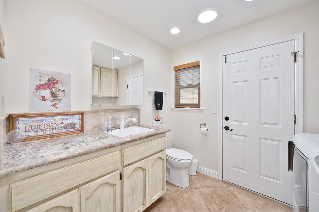 Detail Gallery Image 23 of 58 For 8725 Pathfinder Ct, Orangevale,  CA 95662 - 5 Beds | 3 Baths