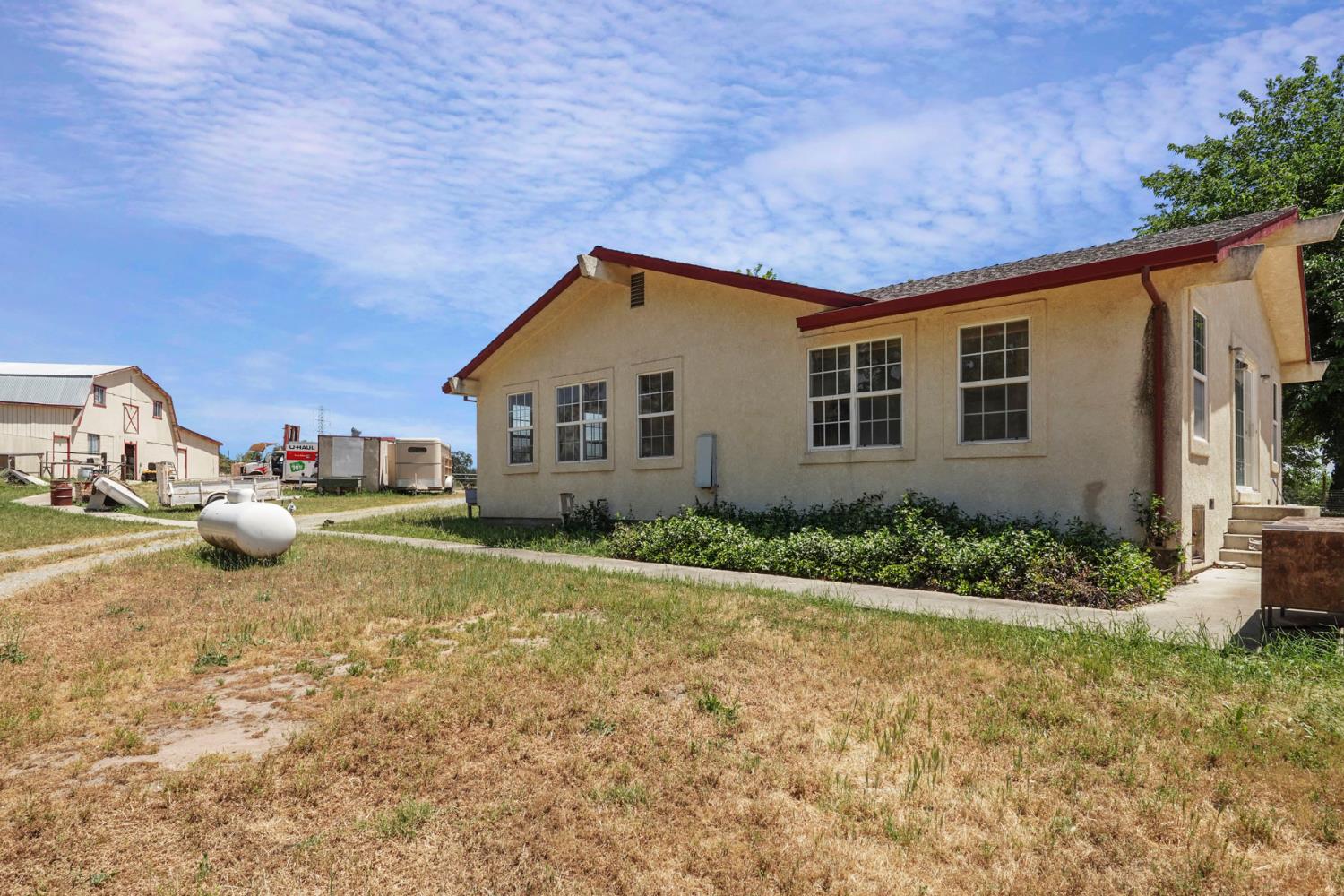 Detail Gallery Image 11 of 59 For 8099 Savage Way, Valley Springs,  CA 95252 - 3 Beds | 2 Baths