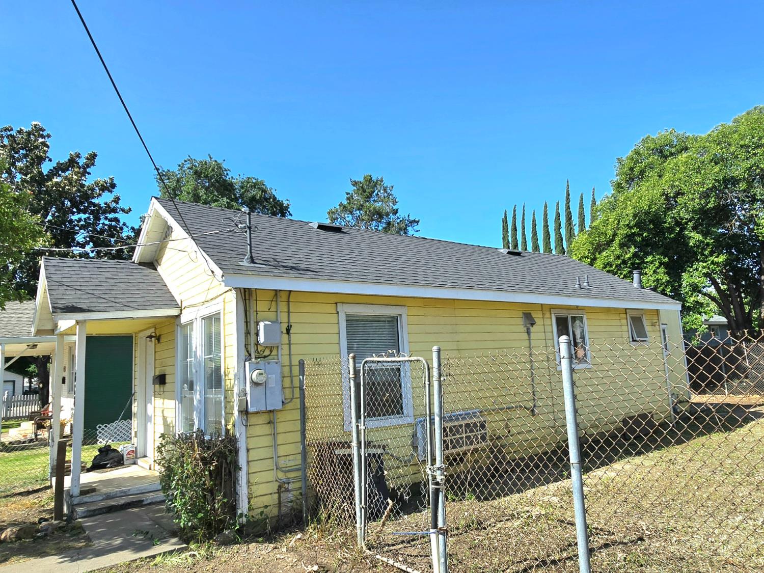 Detail Gallery Image 3 of 28 For 680 Walnut St, Yuba City,  CA 95991 - 2 Beds | 1 Baths
