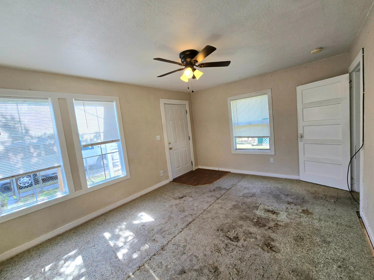 Detail Gallery Image 5 of 28 For 680 Walnut St, Yuba City,  CA 95991 - 2 Beds | 1 Baths