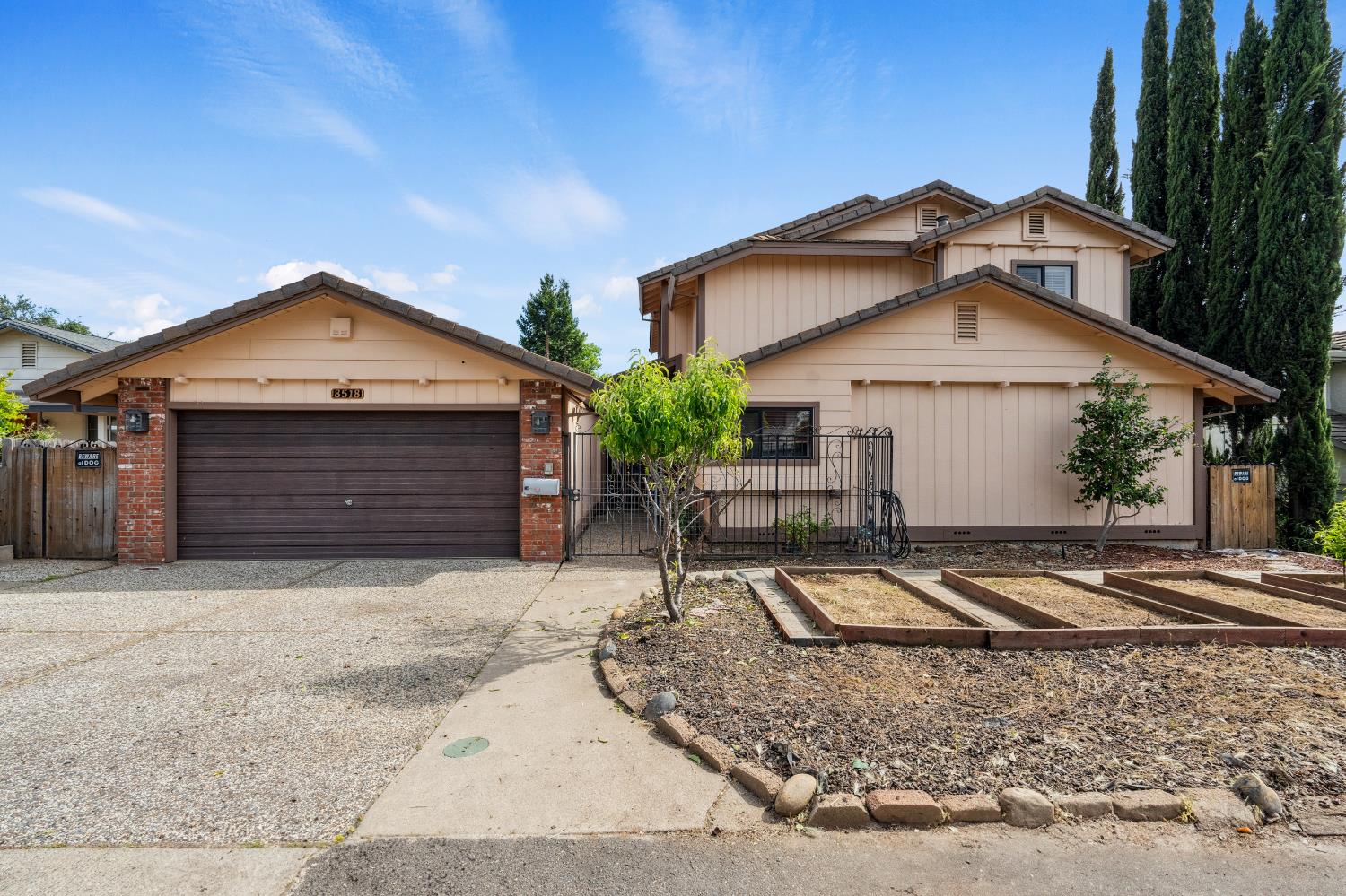 Detail Gallery Image 8 of 91 For 8518 Rolling Green Way, Fair Oaks,  CA 95628 - 4 Beds | 2/2 Baths
