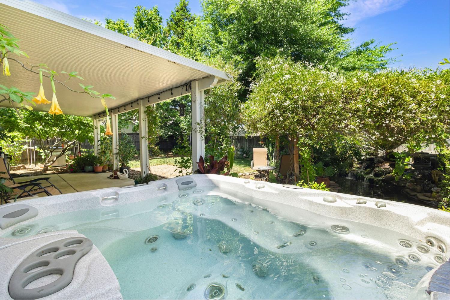 Detail Gallery Image 22 of 51 For 1637 Dreamy Way, Sacramento,  CA 95835 - 3 Beds | 3 Baths