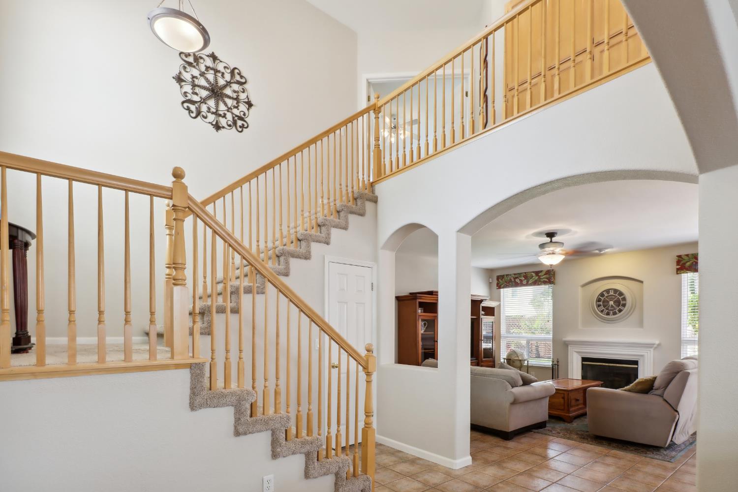 Detail Gallery Image 7 of 72 For 2049 Riggs Ave, Sacramento,  CA 95835 - 5 Beds | 3 Baths
