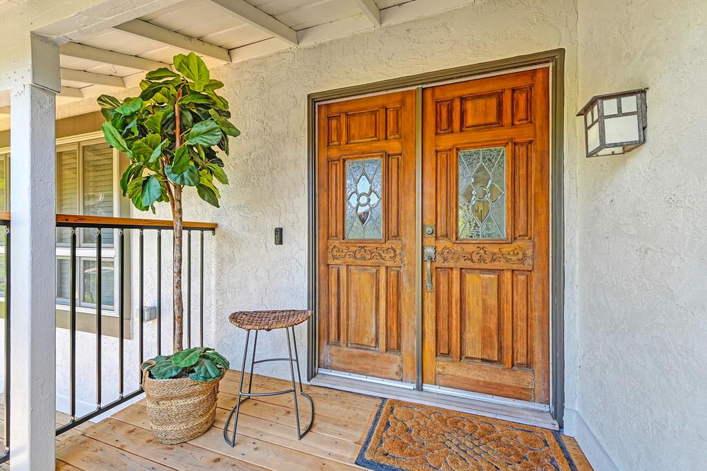 Detail Gallery Image 12 of 58 For 6895 Country Ct, Granite Bay,  CA 95746 - 4 Beds | 3 Baths