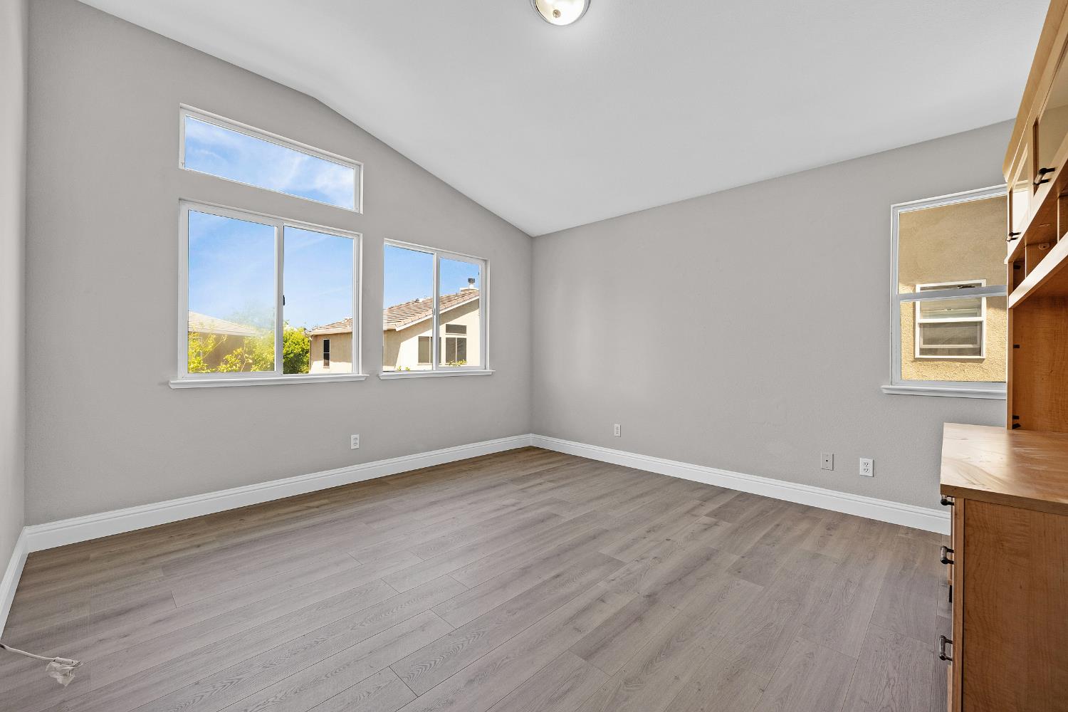 Detail Gallery Image 27 of 40 For 2963 Rugby Ct, Tracy,  CA 95377 - 5 Beds | 3 Baths