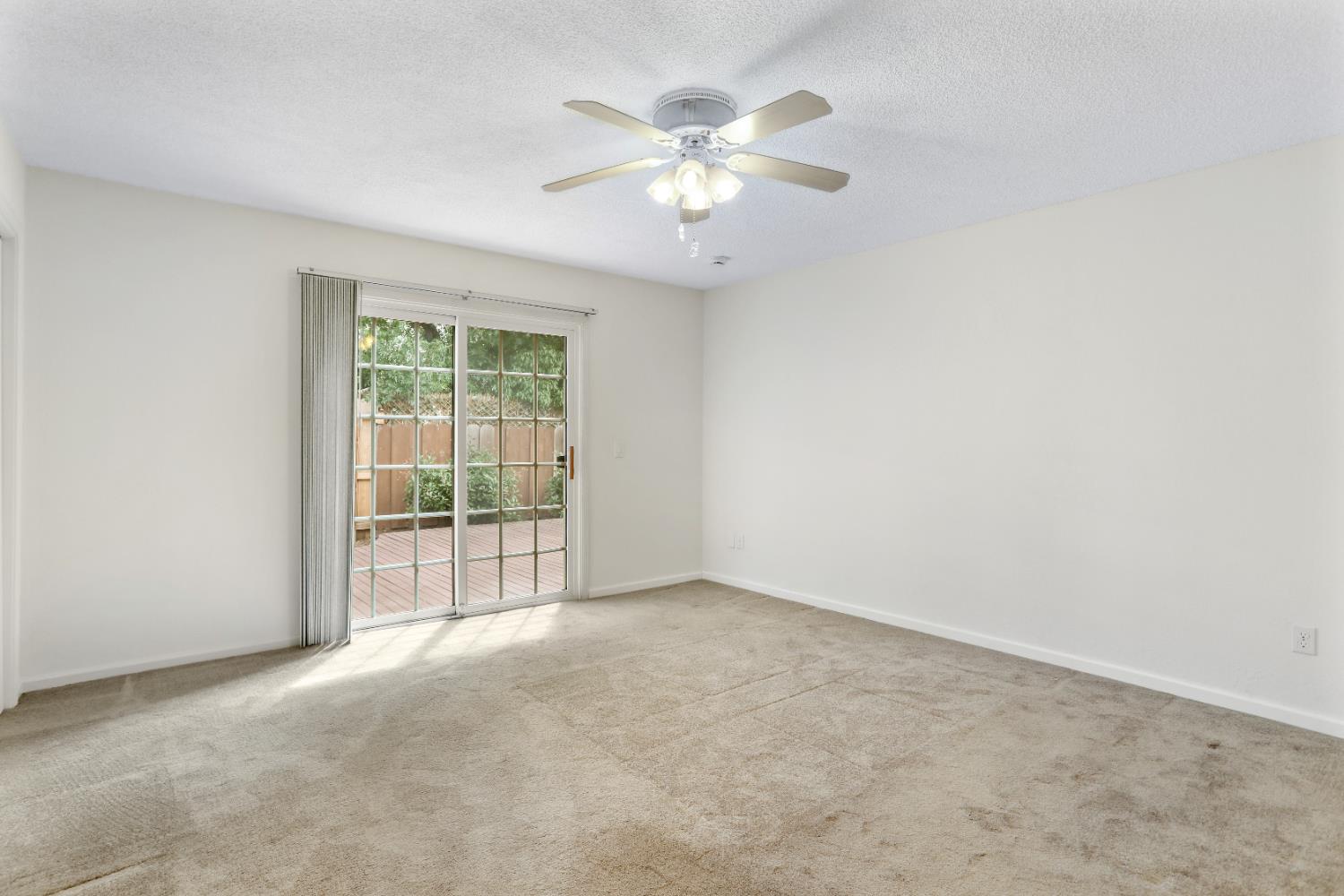 Detail Gallery Image 22 of 38 For 678 Emerald Pl, Manteca,  CA 95336 - 3 Beds | 2 Baths