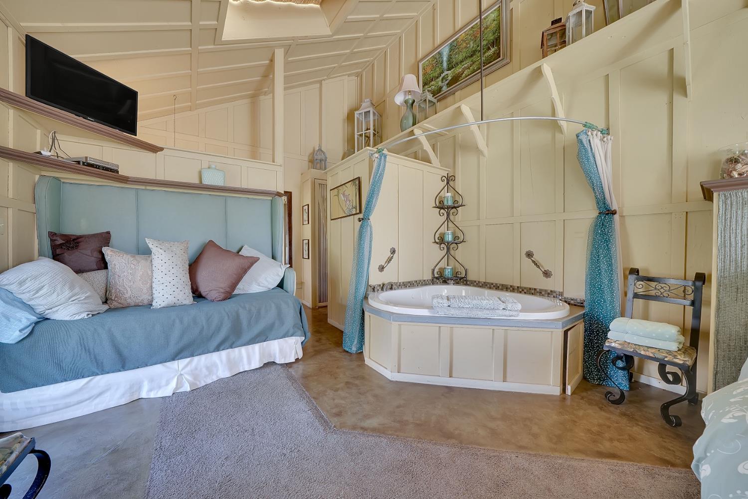 Detail Gallery Image 71 of 85 For 21645 Parrotts Ferry Rd, Columbia,  CA 95310 - – Beds | – Baths